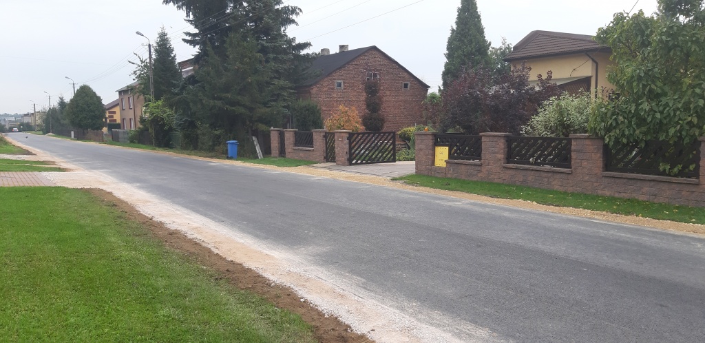 Nowe pobocza na ul. Glinianej